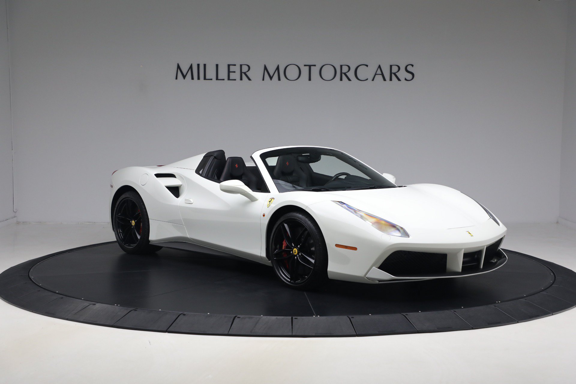 Certified 2016 Ferrari 488 Spider RWD image 11