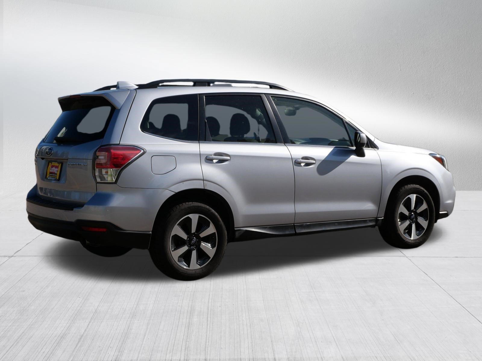 Used 2018 Subaru Forester 2.5i Limited w/ Popular Package #2 AWD/4WD image 7