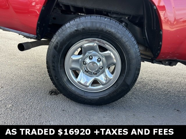 Used 2017 Toyota Tacoma SR image 7