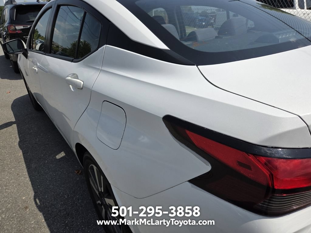 Used 2023 Nissan Versa SV FWD image 9
