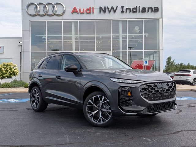 New 2026 Audi Q3 quattro 2.0T AWD/4WD image 1