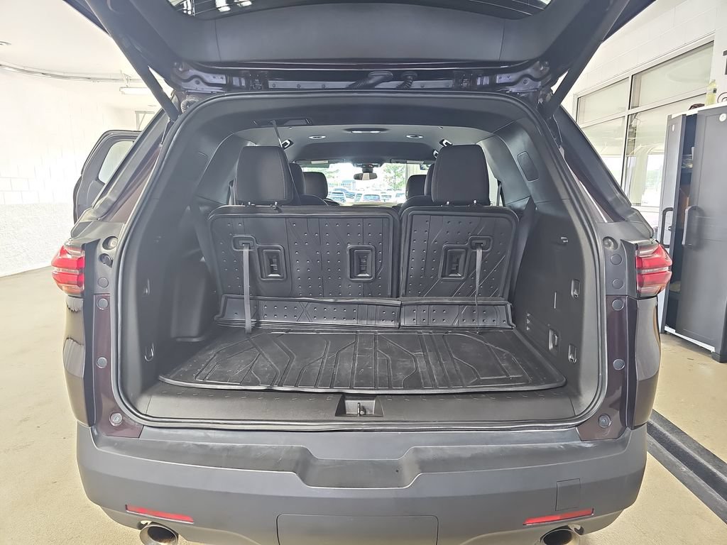 Certified 2023 Chevrolet Traverse LT FWD image 17
