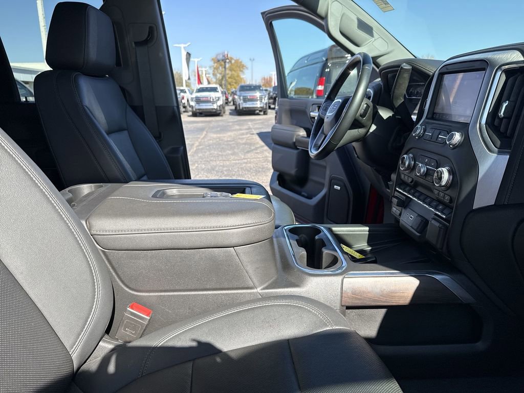 Certified 2022 GMC Sierra 2500 SLT w/ SLT Preferred Package image 13