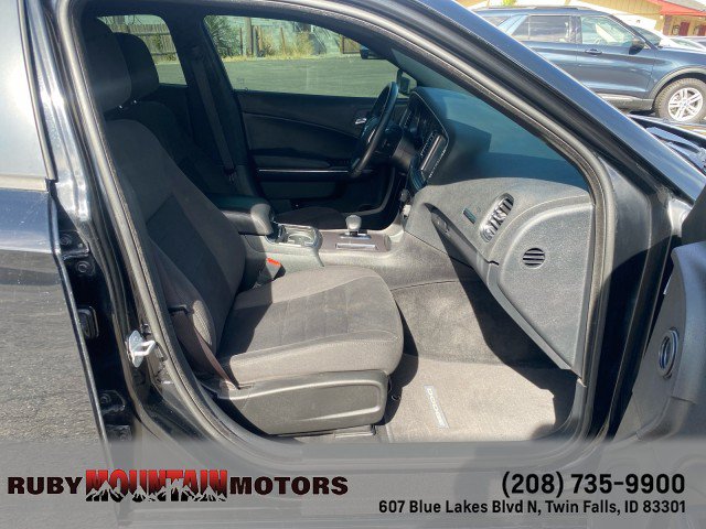 Used 2014 Dodge Charger SXT w/ Sport Appearance Group RWD image 29