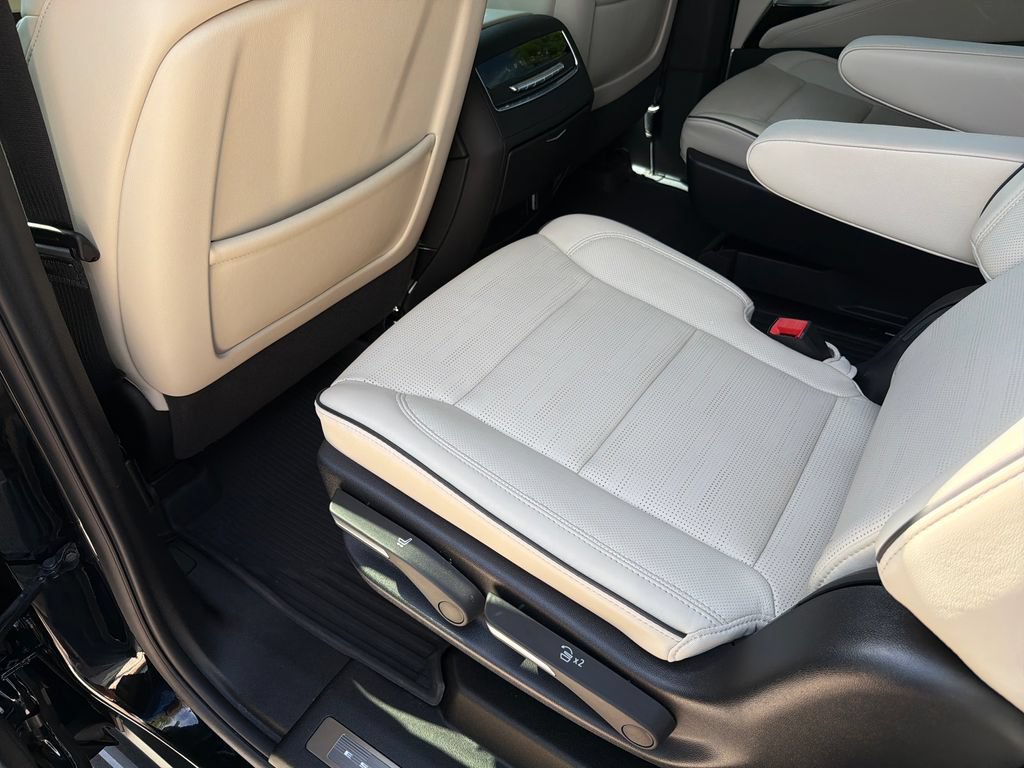 Certified 2025 Cadillac Escalade Sport w/ LPO, ONYX Package RWD image 39