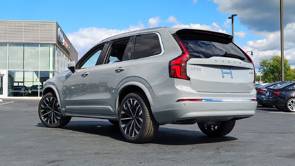 New 2026 Volvo XC90 B6 Plus AWD/4WD image 4