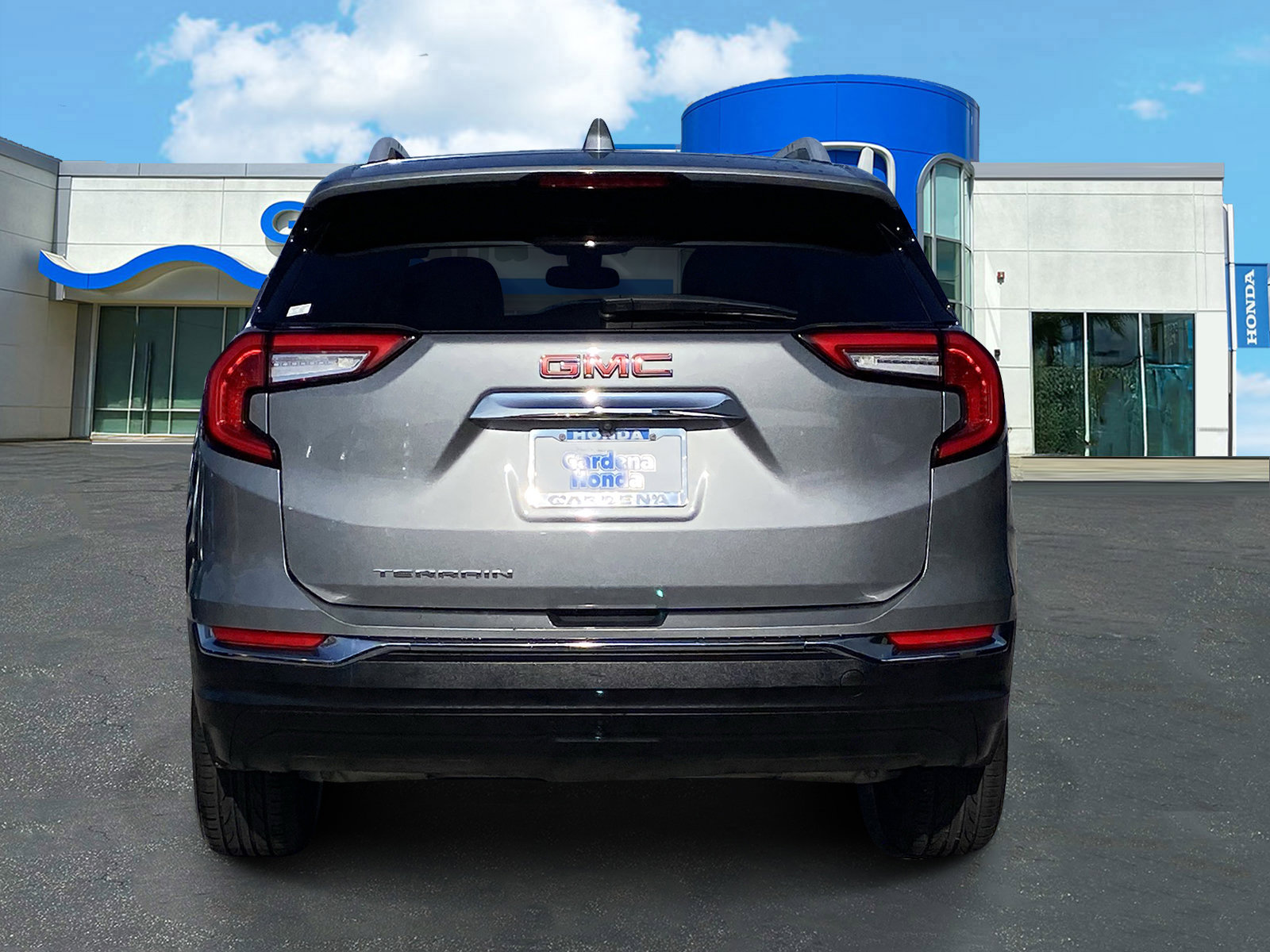 Used 2023 GMC Terrain SLT image 5