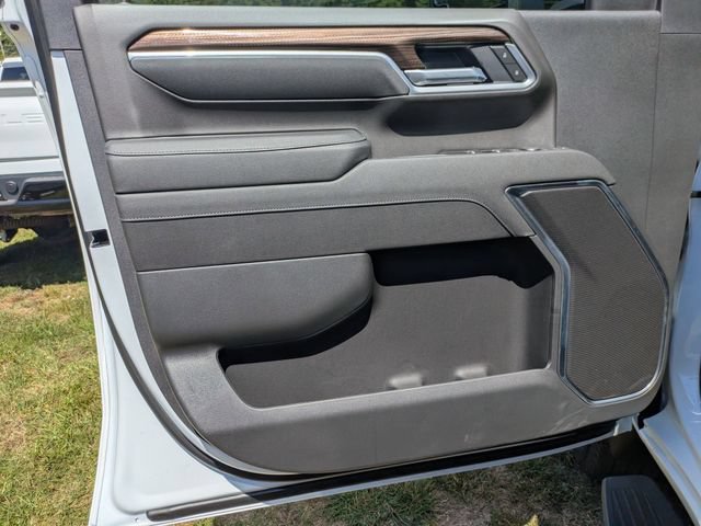 New 2026 Chevrolet Silverado 3500 LT w/ All Star Edition AWD/4WD image 8