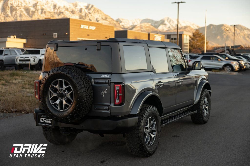 Used 2021 Ford Bronco Outer Banks image 10