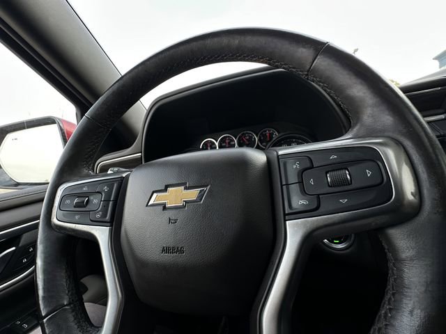 Used 2021 Chevrolet Suburban LT w/ LT Signature Package RWD image 19