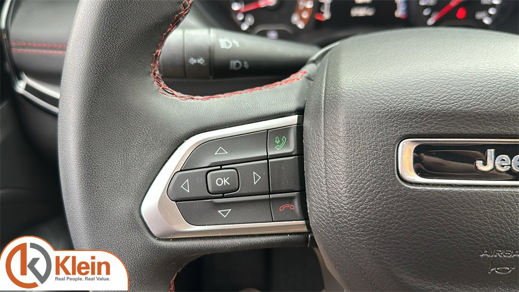 Used 2024 Jeep Compass Trailhawk image 17