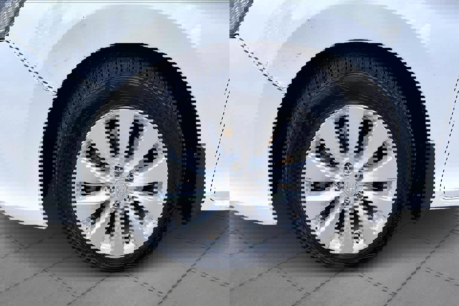 Used 2015 Honda Accord EX-L image 11