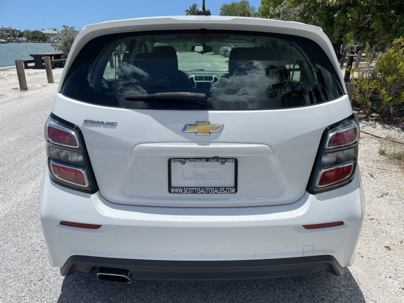 Used 2019 Chevrolet Sonic LT FWD image 28
