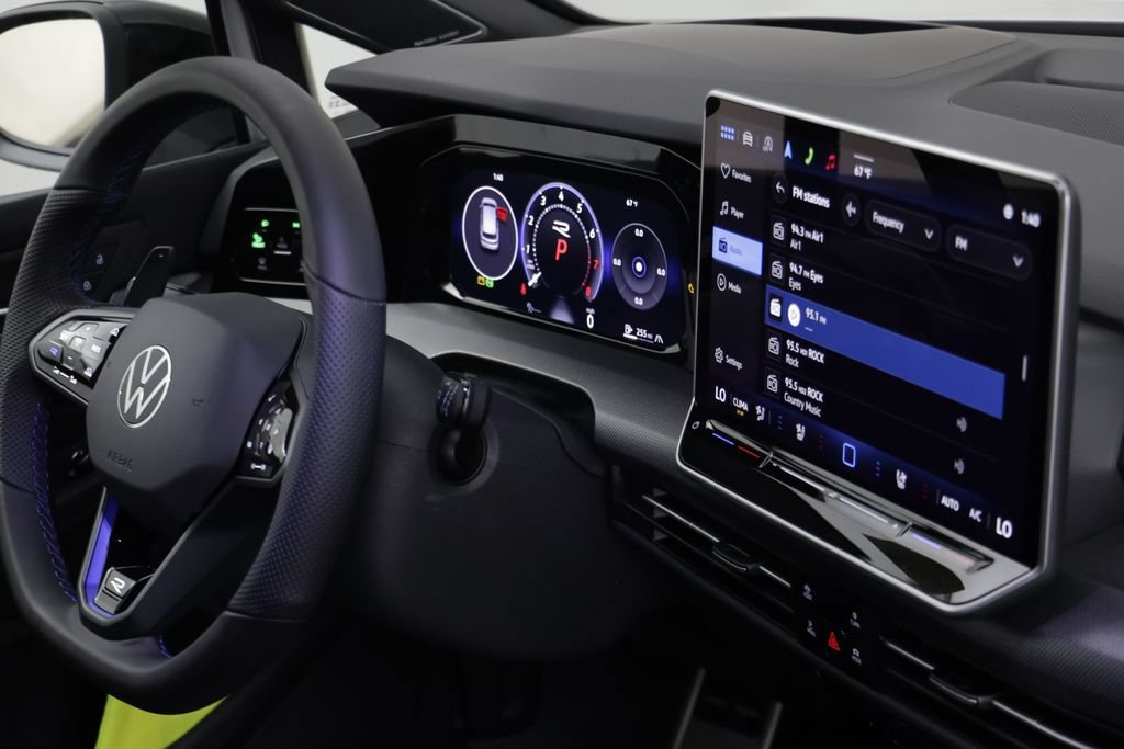 New 2026 Volkswagen Golf AWD/4WD image 23