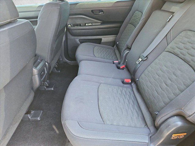 Certified 2025 Nissan Pathfinder S FWD image 22