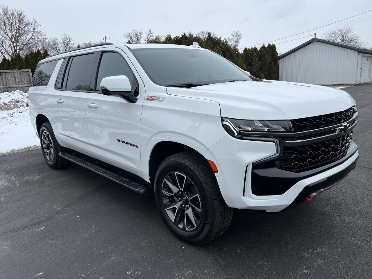 Used 2021 Chevrolet Suburban Z71 w/ Z71 Signature Package image 3