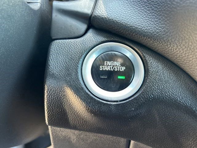 Used 2021 Chevrolet Equinox LT FWD image 21
