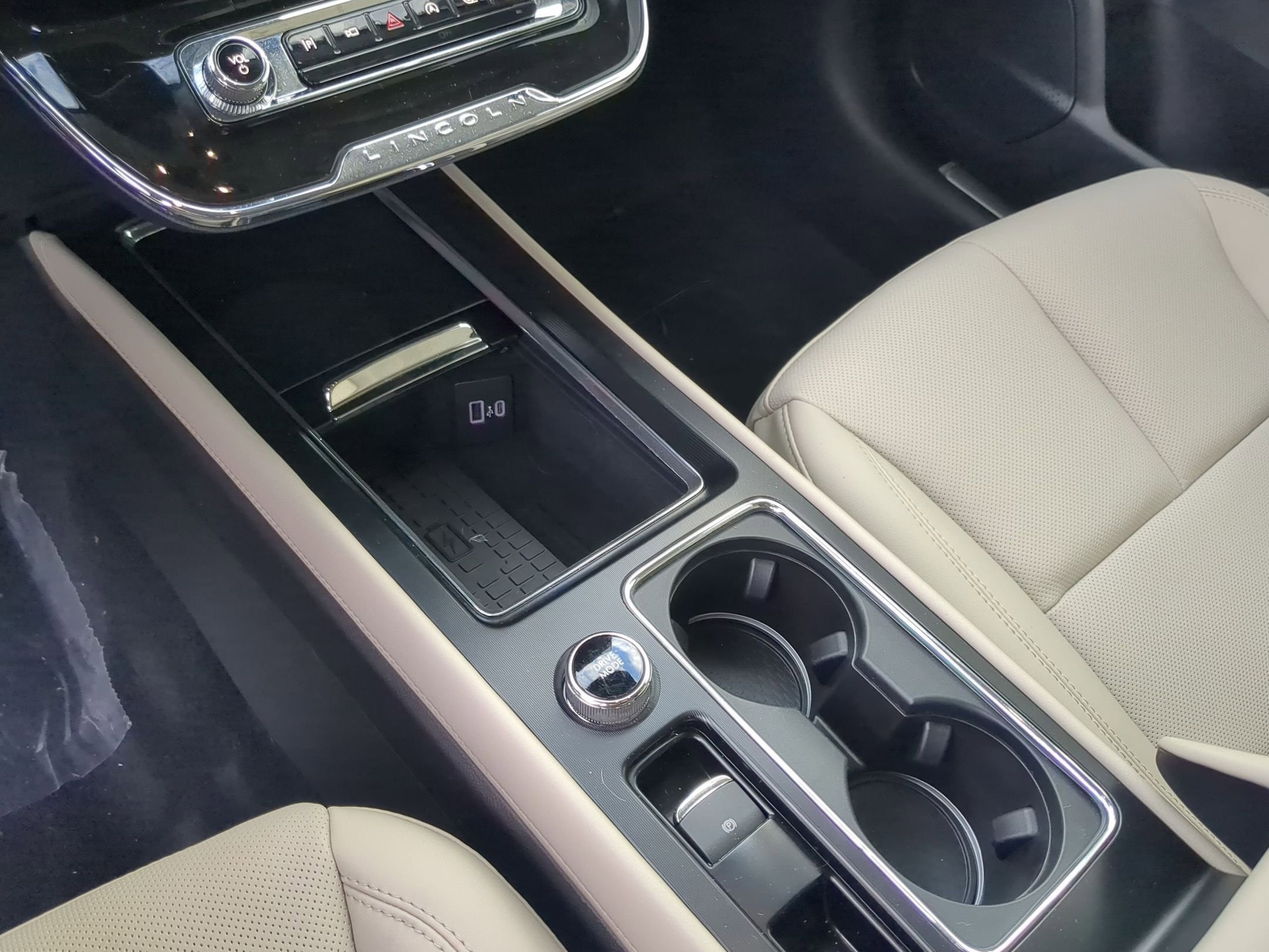 New 2026 Lincoln Corsair Reserve FWD image 20
