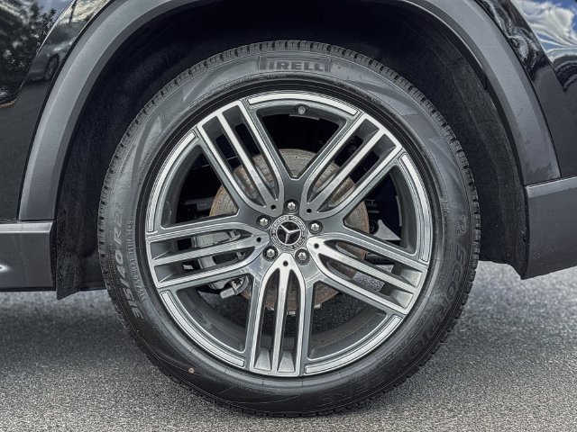 New 2026 Mercedes-Benz GLS 450 4MATIC image 19