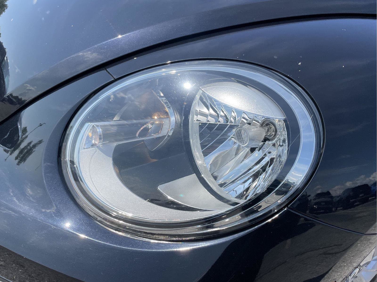 Used 2018 Volkswagen Beetle 2.0T FWD image 14