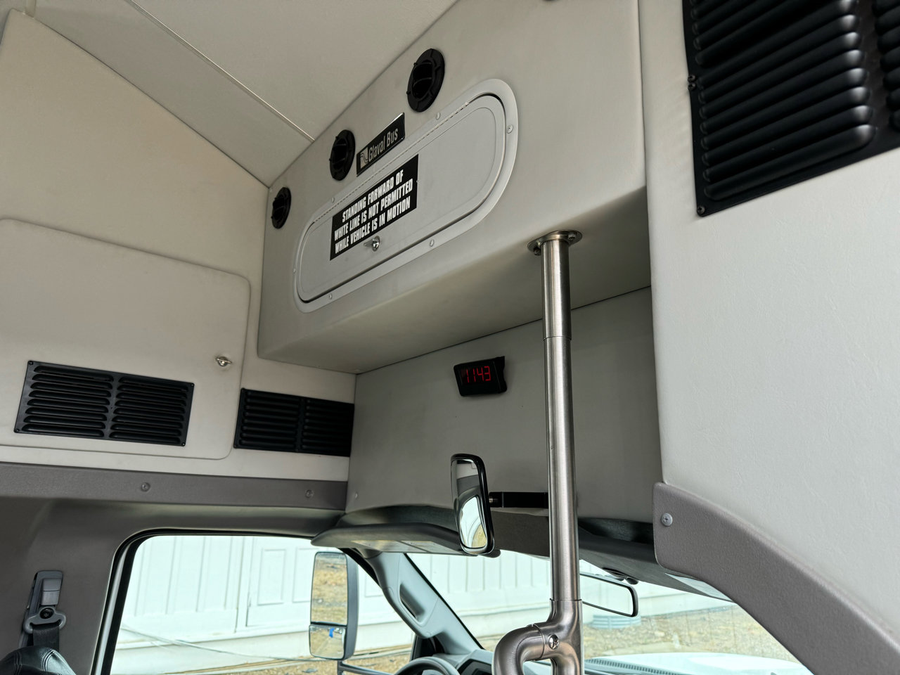 Used 2012 Ford F550 2WD Regular Cab Super Duty w/ Payload Upgrade Pkg image 11