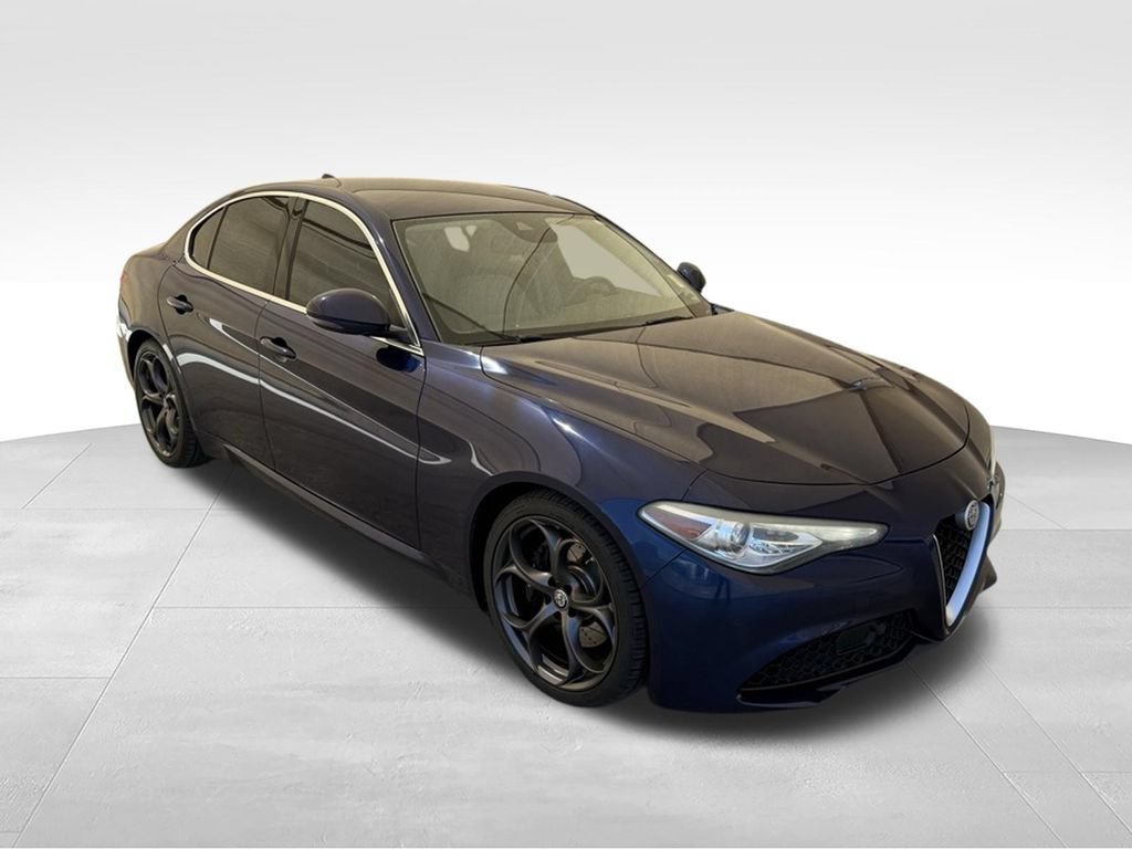 Used 2017 Alfa Romeo Giulia Ti w/ TI Lusso Light Wood Package RWD image 4