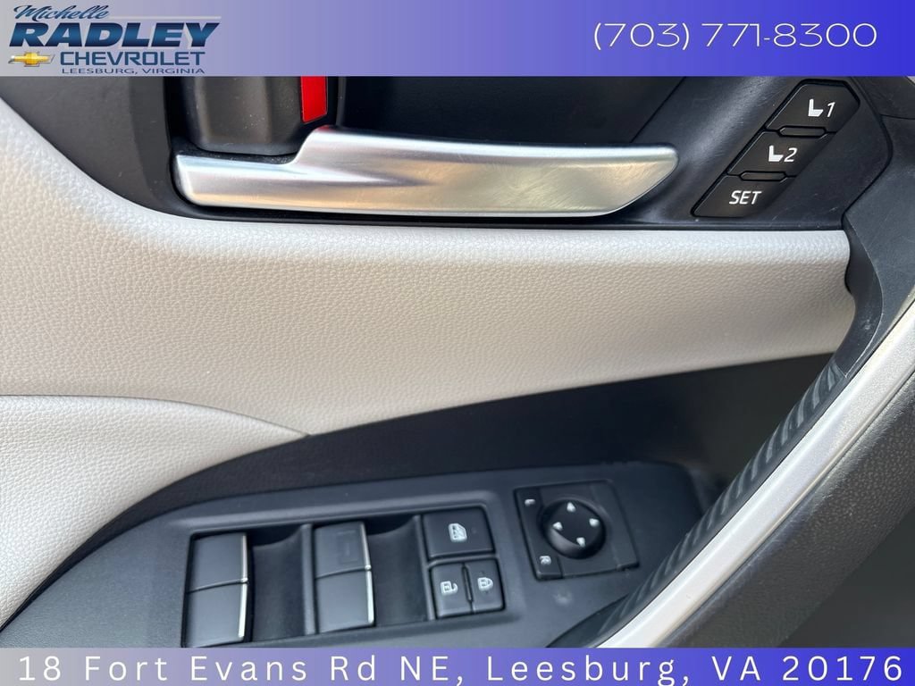 Used 2020 Toyota RAV4 XLE Premium AWD/4WD image 13