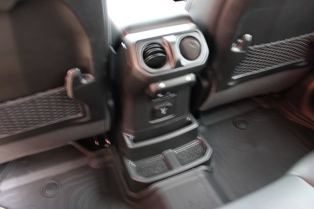 New 2027 Jeep Wrangler Unlimited Rubicon AWD/4WD image 46