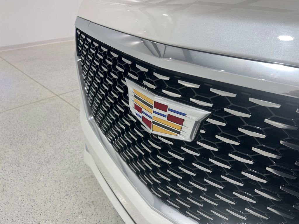 Used 2021 Cadillac Escalade Premium Luxury w/ Driver Assist Tech Package image 30