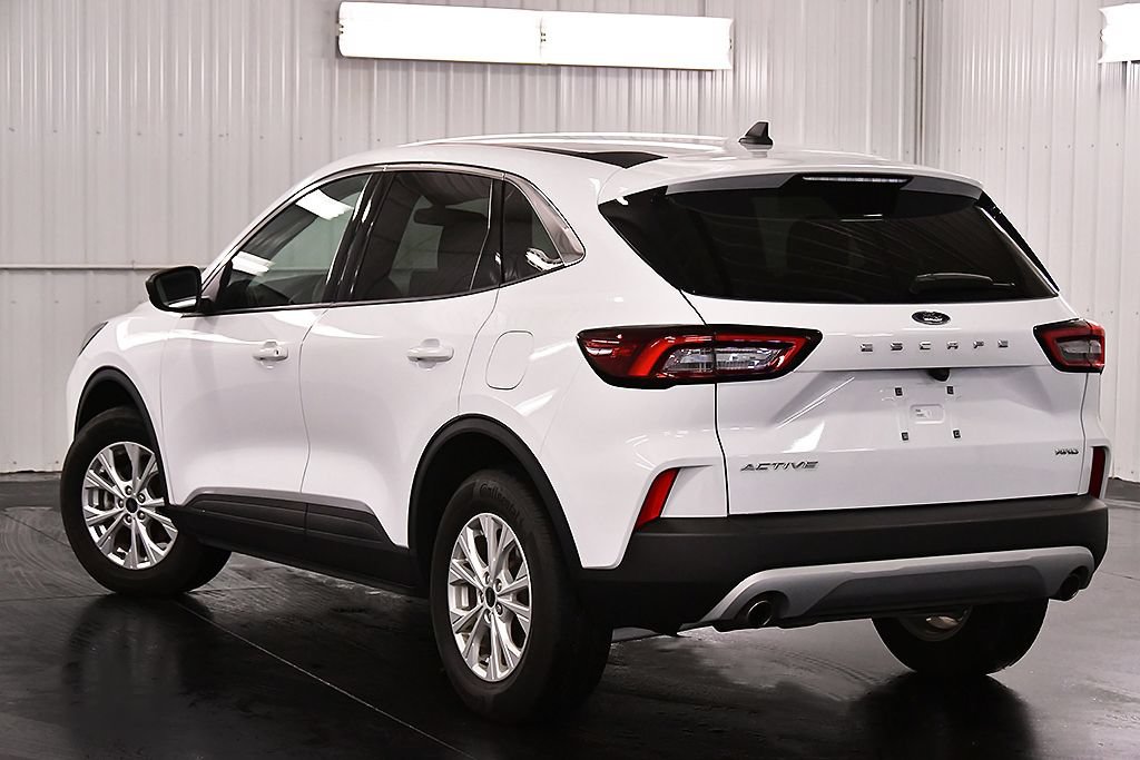 Used 2024 Ford Escape Active AWD/4WD image 5