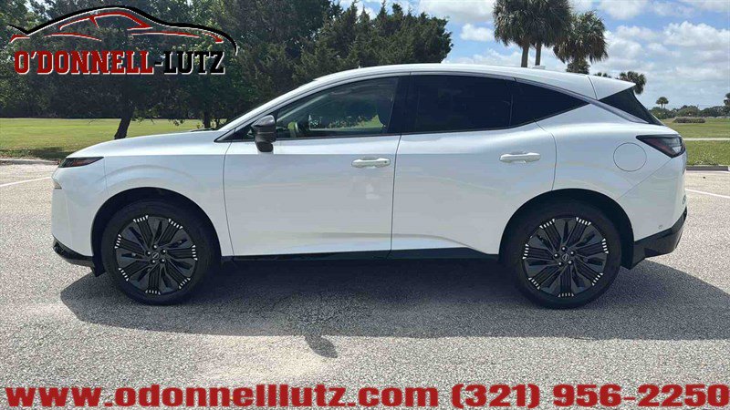 Used 2025 Nissan Murano Platinum w/ Cargo Package image 3