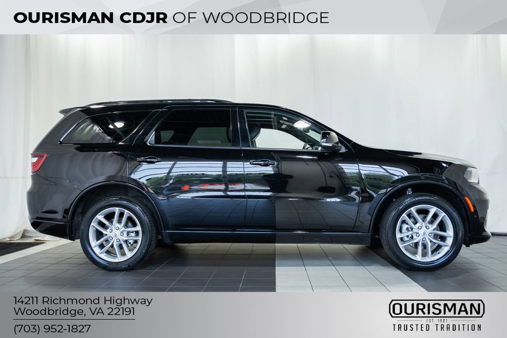 Certified 2025 Dodge Durango GT image 3