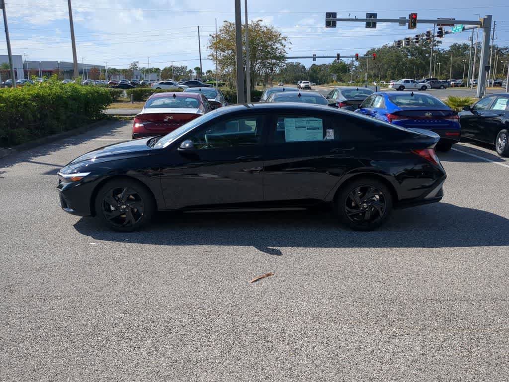 New 2026 Hyundai Elantra Sport FWD image 3