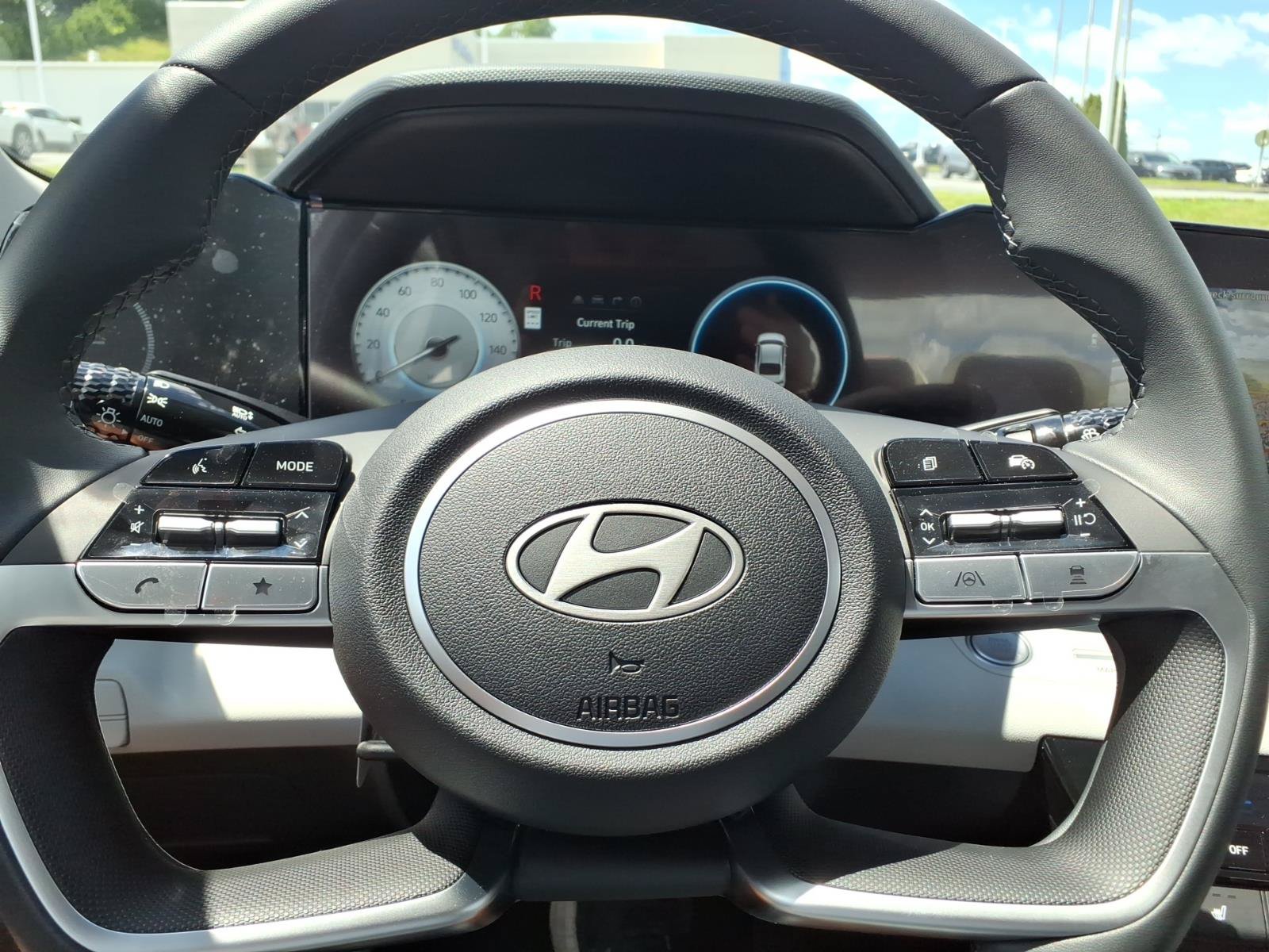 New 2026 Hyundai Elantra Limited FWD image 12