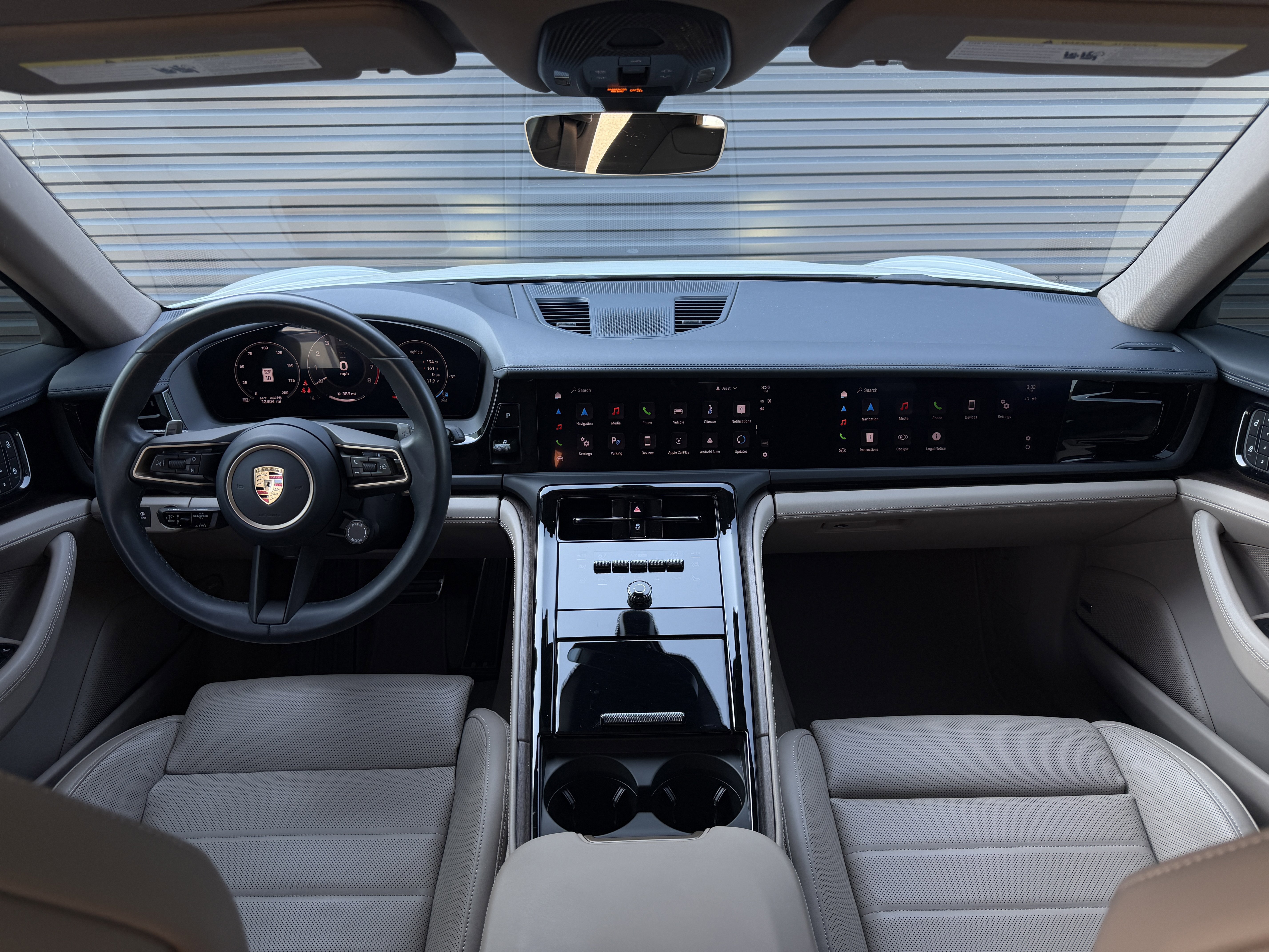 Certified 2024 Porsche Panamera 4 image 31