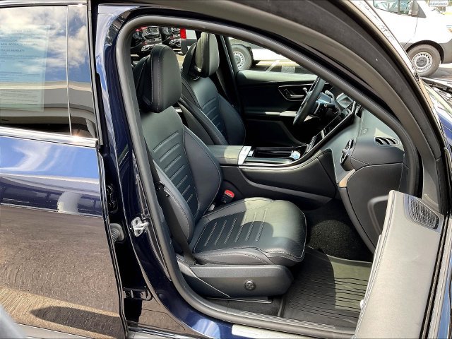 Certified 2024 Mercedes-Benz GLC 300 4MATIC image 31