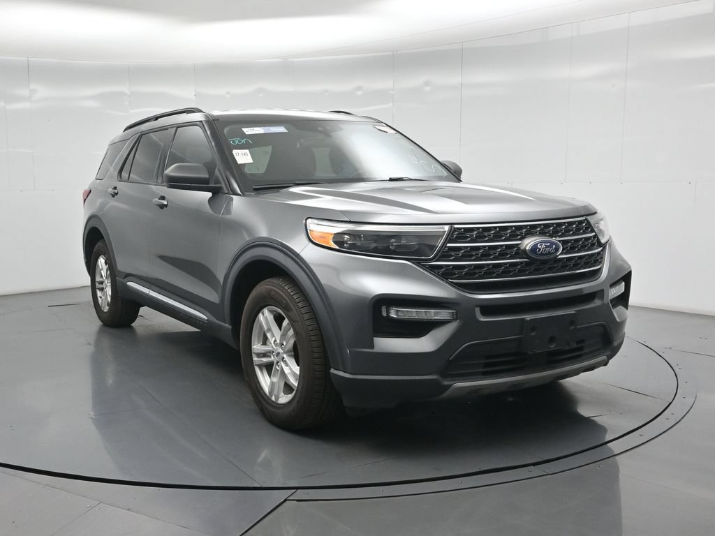 Certified 2023 Ford Explorer XLT w/ Equipment Group 202A AWD/4WD image 19