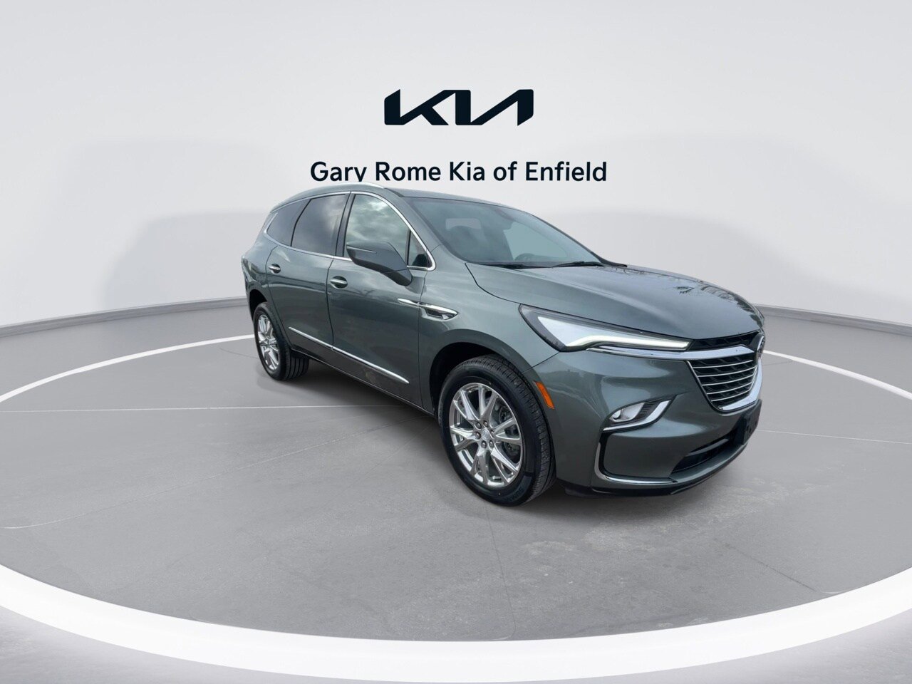 Used 2022 Buick Enclave Essence w/ Experience Buick Package image 2
