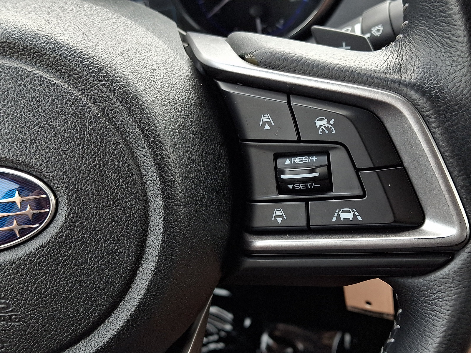 Used 2018 Subaru Legacy 2.5i Premium w/ Eyesight & BSD & Rcta & HBA AWD/4WD image 21