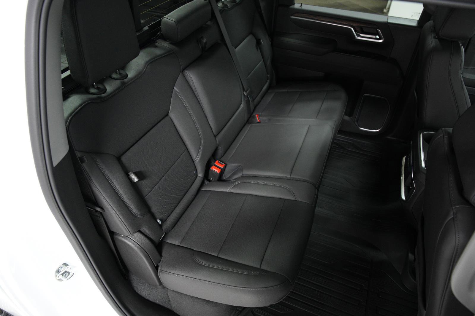 New 2025 GMC Sierra 2500 SLT w/ SLT Premium Package image 15