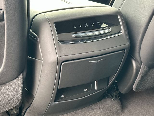 Used 2024 Cadillac Escalade ESV Luxury w/ LPO, Floor Liner Package AWD/4WD image 17