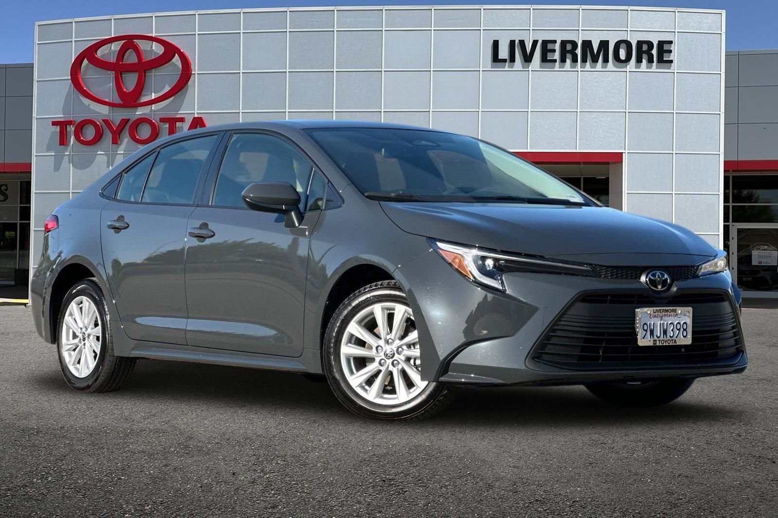 Certified 2026 Toyota Corolla LE w/ LE Premium Package image 2