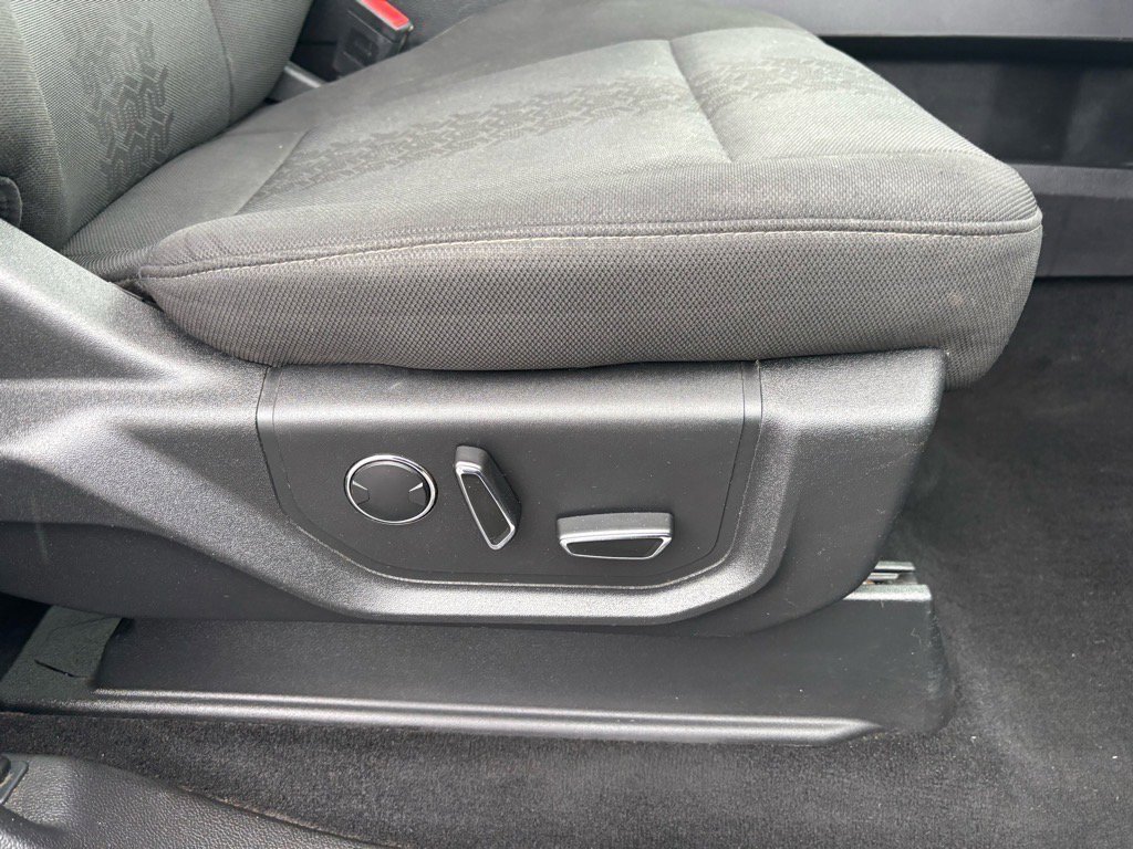 Used 2018 Ford F150 XLT w/ Equipment Group 302A Luxury image 25