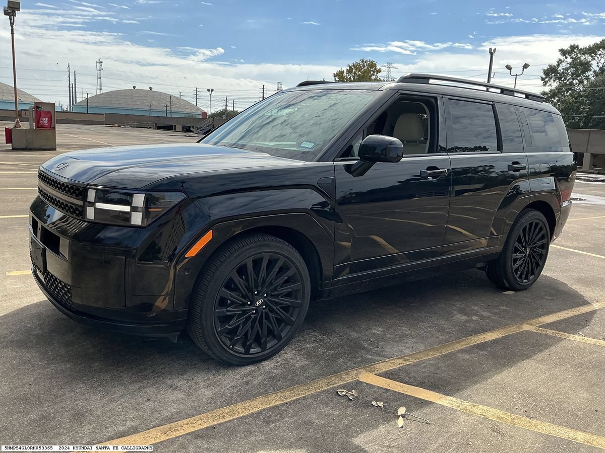 Used 2024 Hyundai Santa Fe Calligraphy FWD image 4