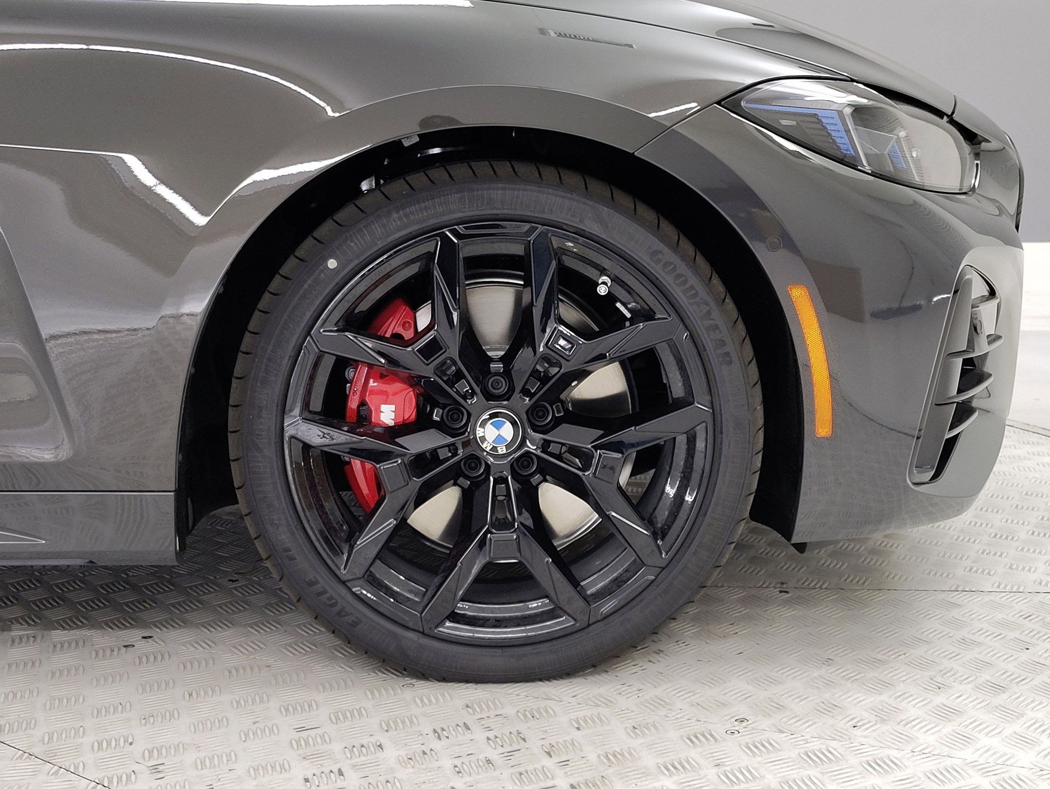 Used 2026 BMW 430i Coupe w/ M Sport Package image 4