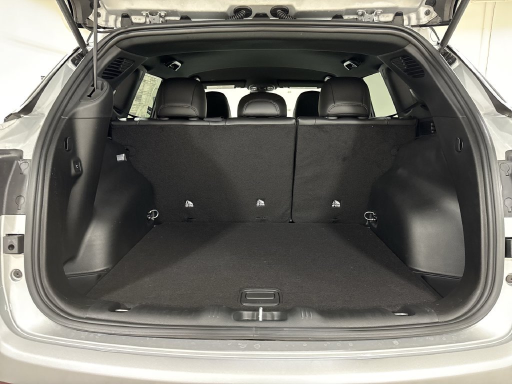 New 2026 Jeep Compass Trailhawk AWD/4WD image 22