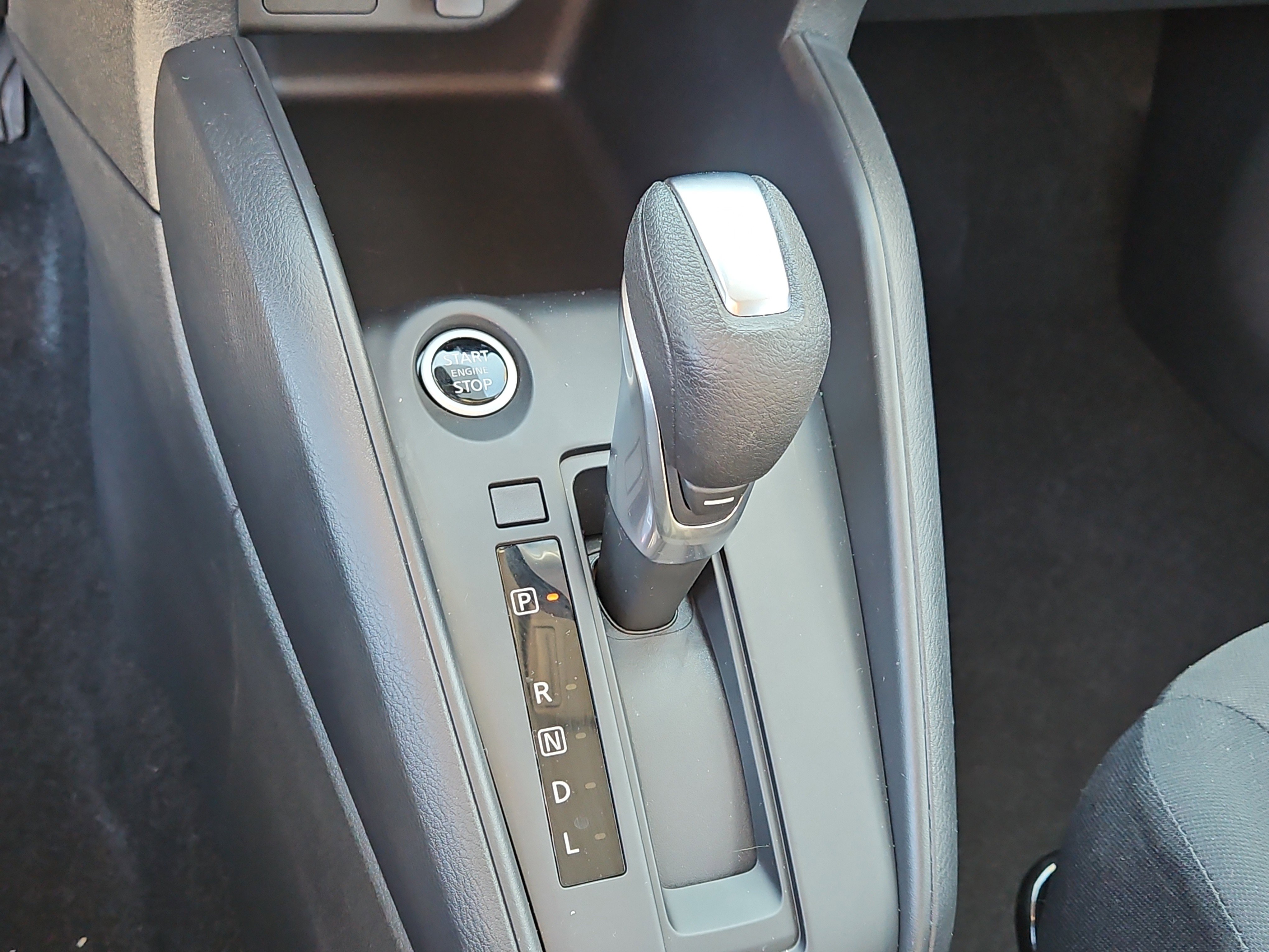 Used 2025 Nissan Kicks Play S FWD image 19