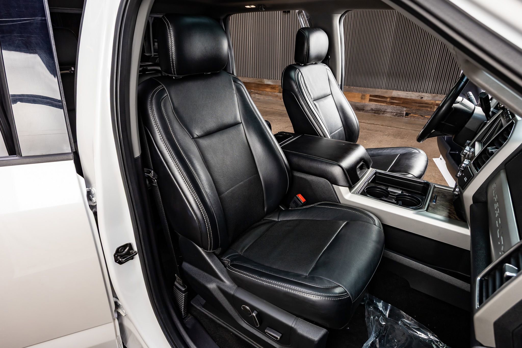 Used 2019 Ford F250 Lariat w/ Lariat Ultimate Package image 30