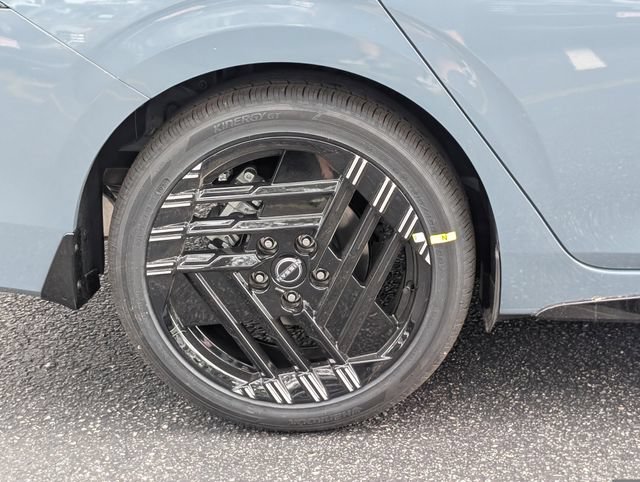New 2026 Nissan Sentra SR w/ SR Premium Package FWD image 8