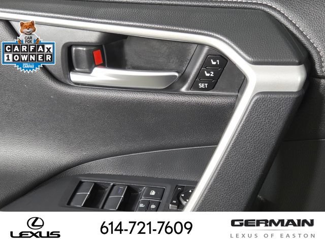 Used 2019 Toyota RAV4 Limited w/ Cold Weather Package AWD/4WD image 29